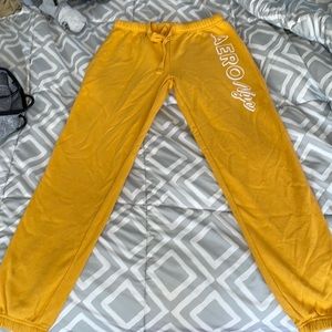 Aeropostale womens sweatpants.  Worn one time!